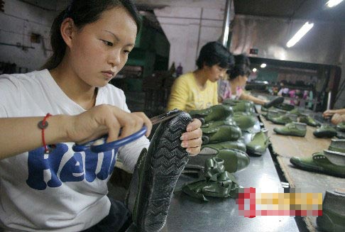 中國制鞋業(yè)面臨國內(nèi)外市場雙重嚴(yán)格考驗