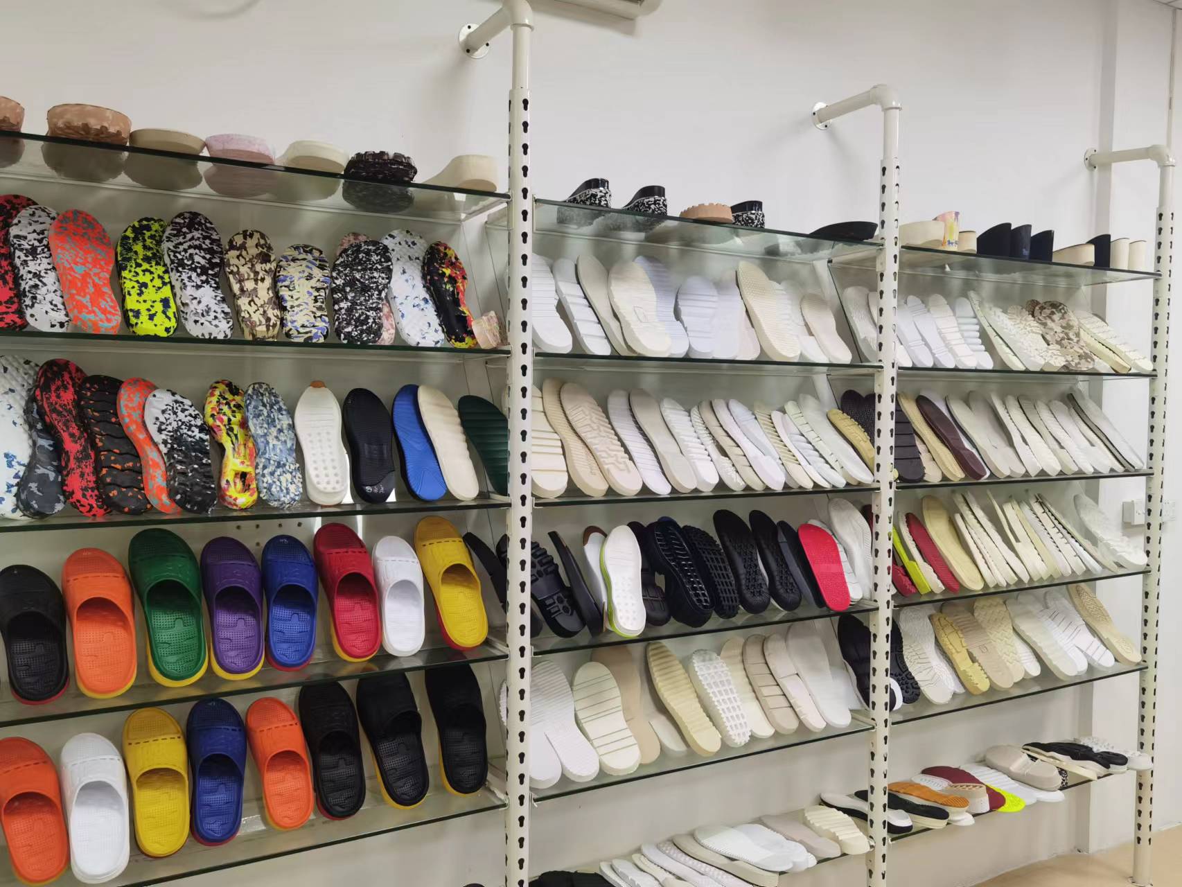 東莞市源誠(chéng)新材料科技有限公司